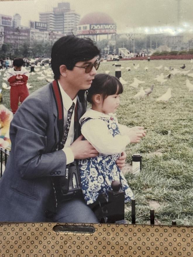 教女儿直面死亡的患癌父亲去世,享年67岁,女儿为其擦身送别(组图) - 4
