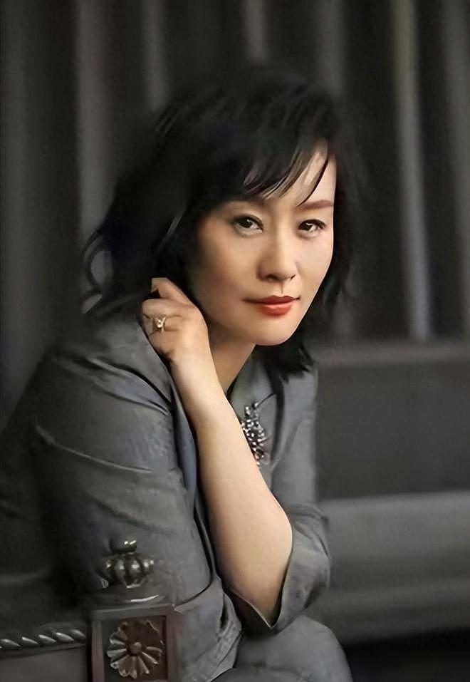 邬君梅外籍老公病逝,结婚30年没孩子,独自在美庆60岁生日(组图) - 1