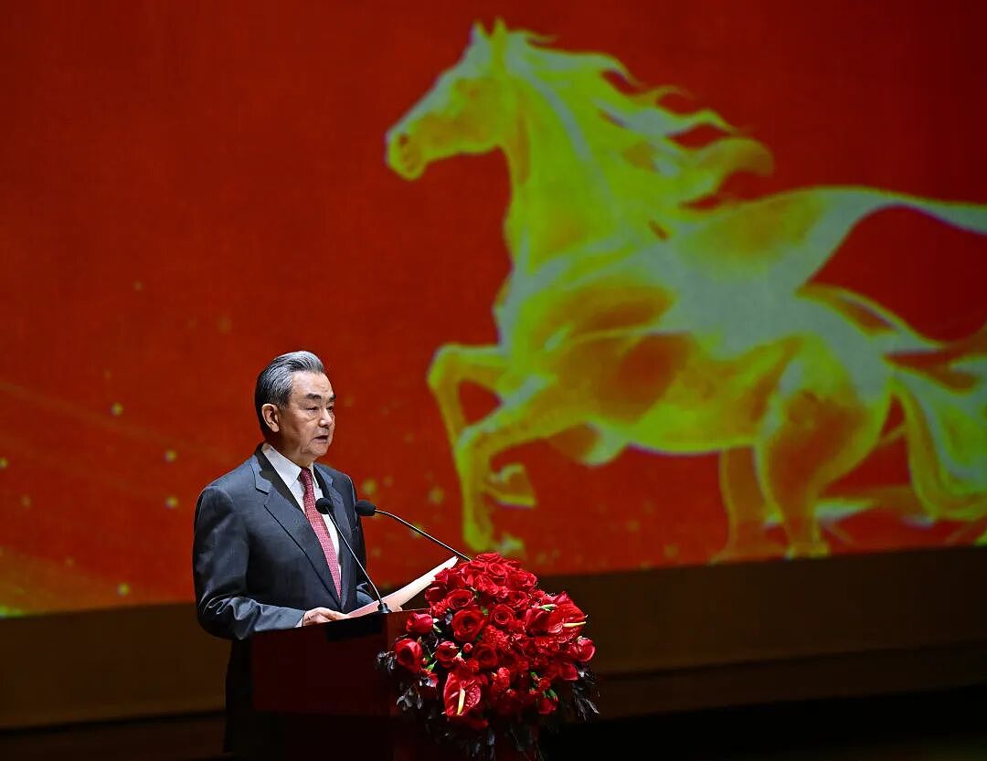 王毅在外交部2026年新年招待会上的致辞(图) - 1