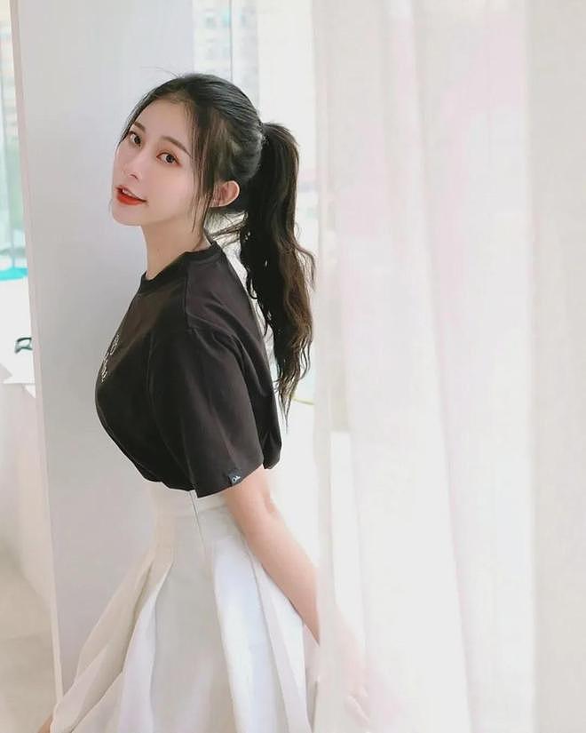【美女】美女模特，身材性感，曲线优美，肤白水嫩十分诱人，这谁顶得住啊（组图） - 20