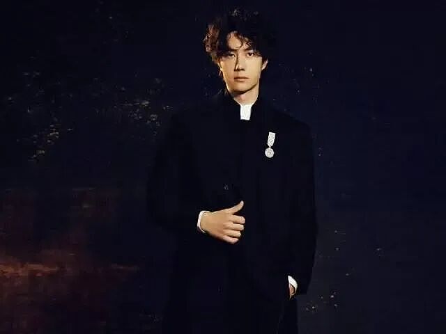 震撼内娱！回归的王一博，堪称“熹妃回宫”！不上综艺、不刷脸，消失一年再现身，他把流量规则彻底改写！（组图） - 2