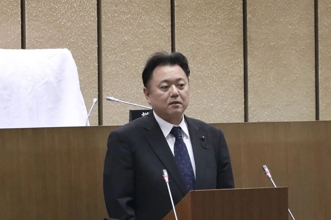 日本公寓清洁工吐槽中国住户在楼道里排泄！从阳台扔垃圾，1个房间住3个家庭（组图） - 8