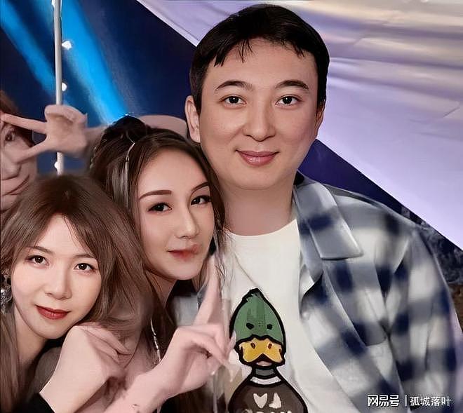 王思聪前女友晒女儿！经纪公司争抢签约，2岁闪闪成摇钱树（组图） - 13