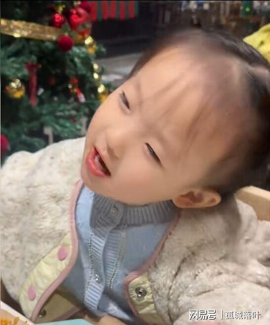 王思聪前女友晒女儿，经纪公司争抢签约，2岁闪闪成摇钱树（组图） - 20