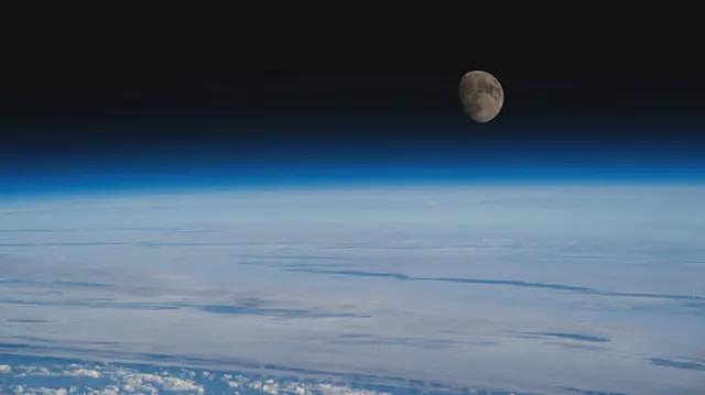 我们为什么要重返月球?新一轮太空竞赛的利害关系是什么?(组图) - 1