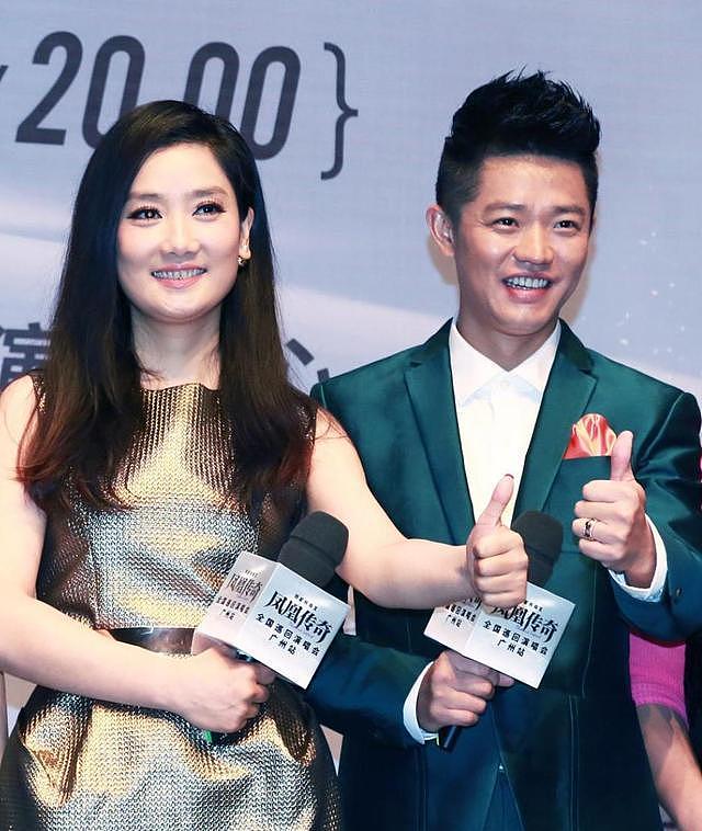 临近年关凤凰传奇高调官宣喜讯,网友:恭喜,终于等到了这一天(组图) - 14
