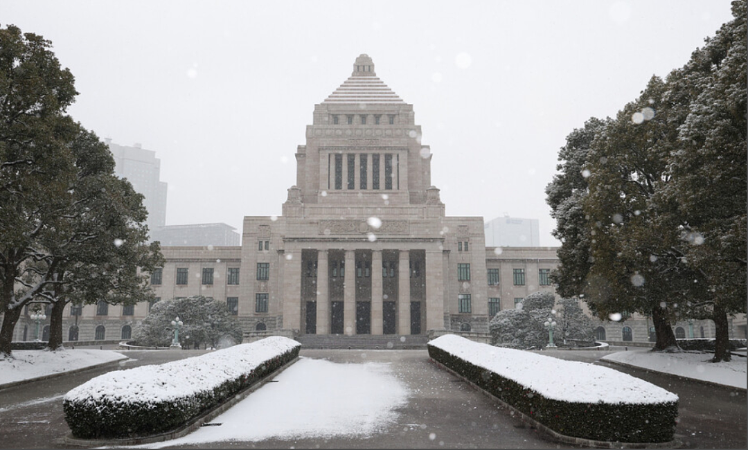 日本发布警报级大雪！97班飞机被取消，1万2400人出行受影响！日推被大雪刷爆！（组图） - 23