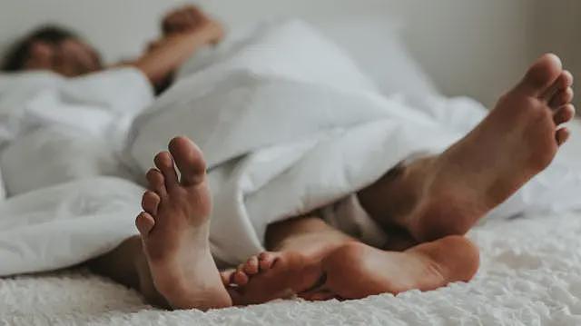 “结婚十周年时，我向丈夫提出开放式婚姻”（组图） - 2