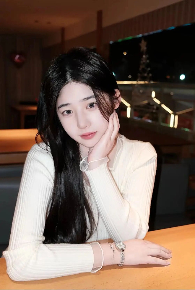 黄一鸣直播中途崩溃大哭，她可不止一次这样了（组图） - 2
