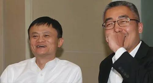 从重庆小巷走上名利场顶端,她是第二个邓文迪(组图) - 2