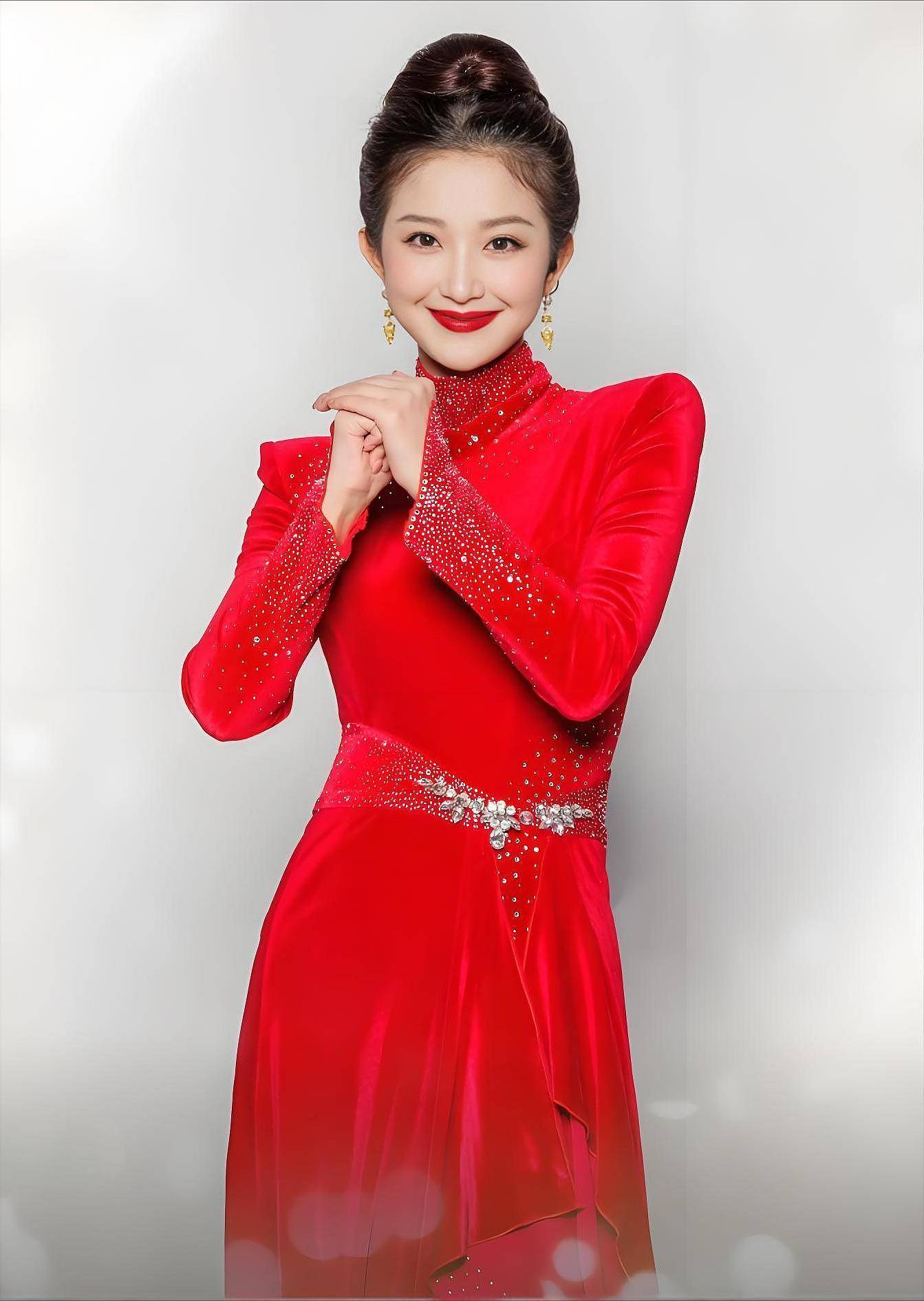 央视春晚主持人阵容曝光！柳岩落选，刘心悦上位（组图） - 9