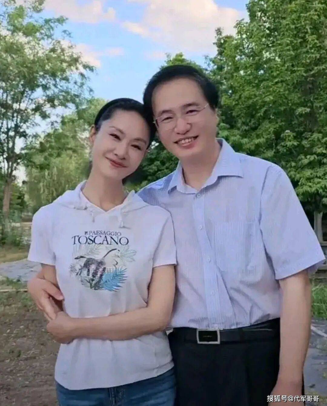 59岁于文华近况曝光！离婚后带女儿嫁给粉丝，如今尽情享受田园生活（组图） - 14