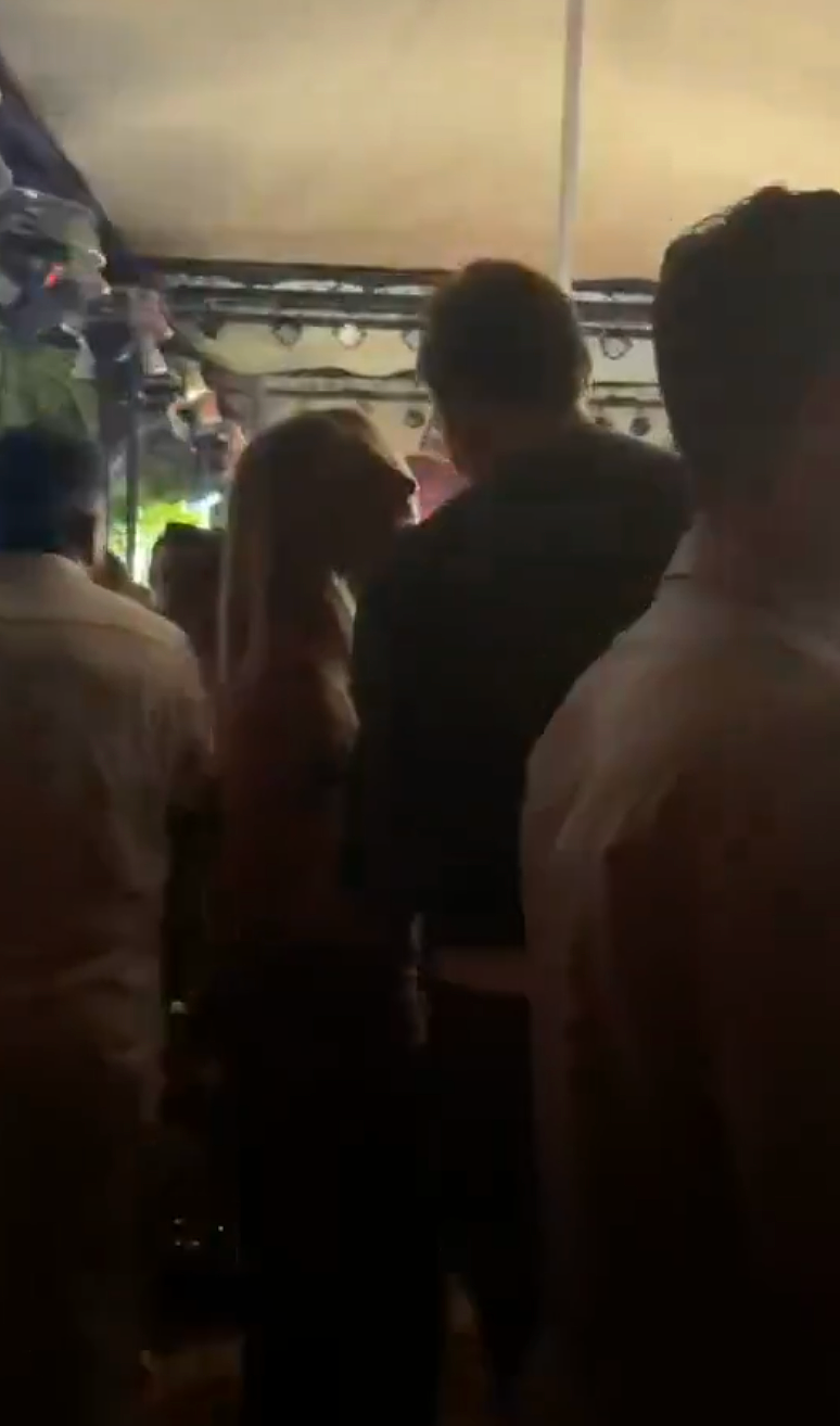 超模吉赛尔低调再婚生娃，开启新生活！前夫布雷迪和25岁网红跨年，心碎了...（组图） - 13
