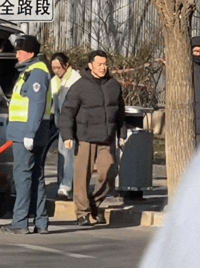 春晚联排百态！李健享受开车进场，沙溢尴尬跛脚，梁家辉冷脸饭撒（组图） - 9