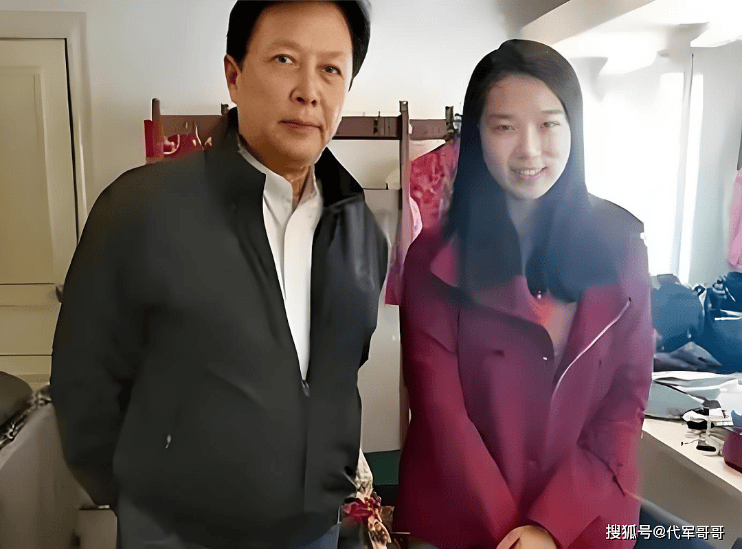 73岁唐国强近况曝光！为了两个患病儿子的医疗费（组图） - 4
