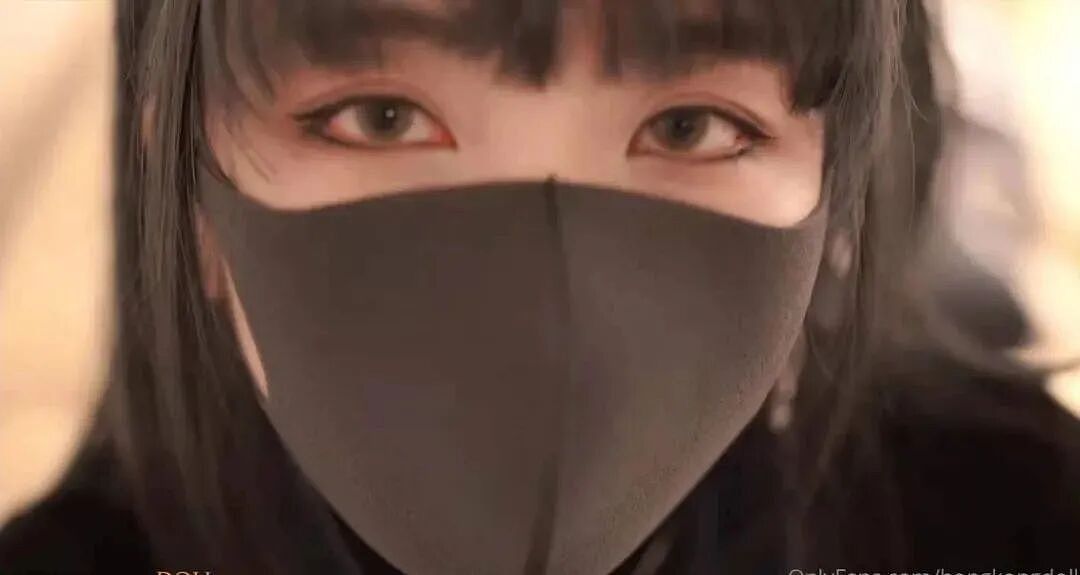 火遍外网的华人女艳星首次曝光全脸照和收入，评论区却全被她颜值惊呆（组图） - 2