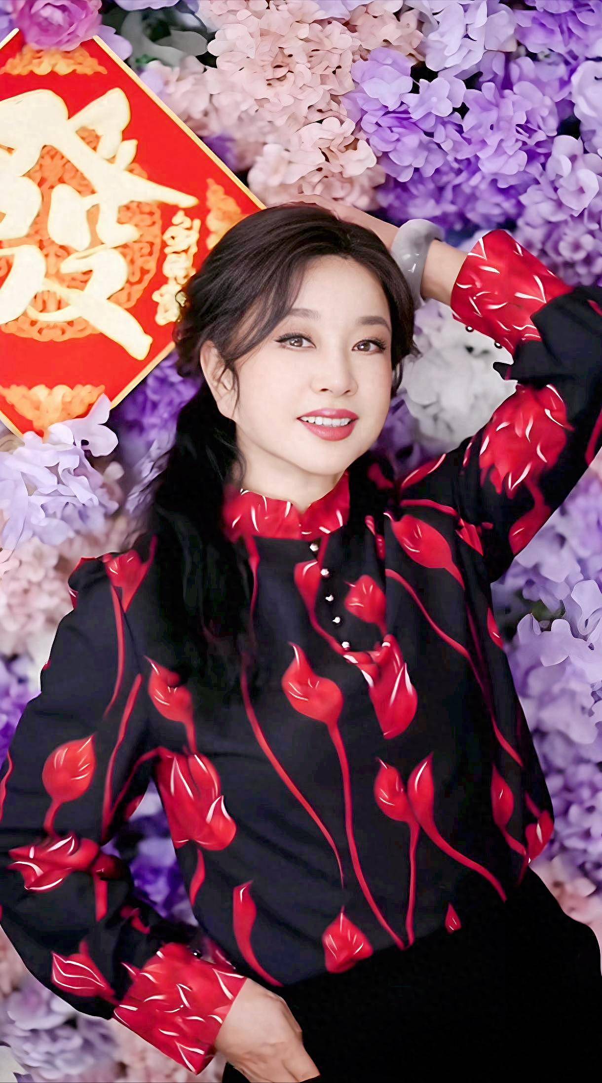 刘晓庆：妹妹蜜月期间，妹夫靖军，男友陈国军都被抓（组图） - 1