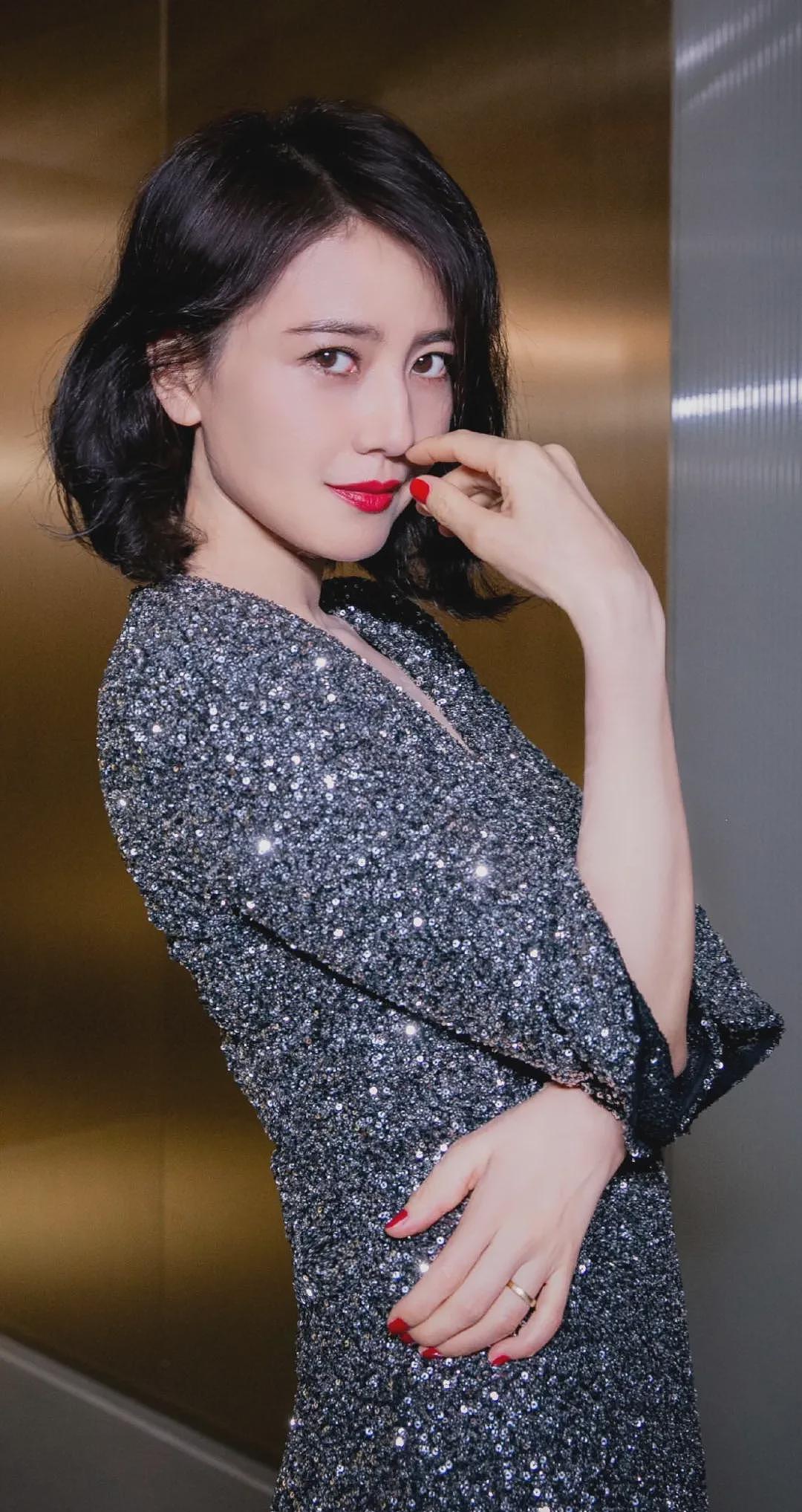 【美女】写真集——气质美女（组图） - 11