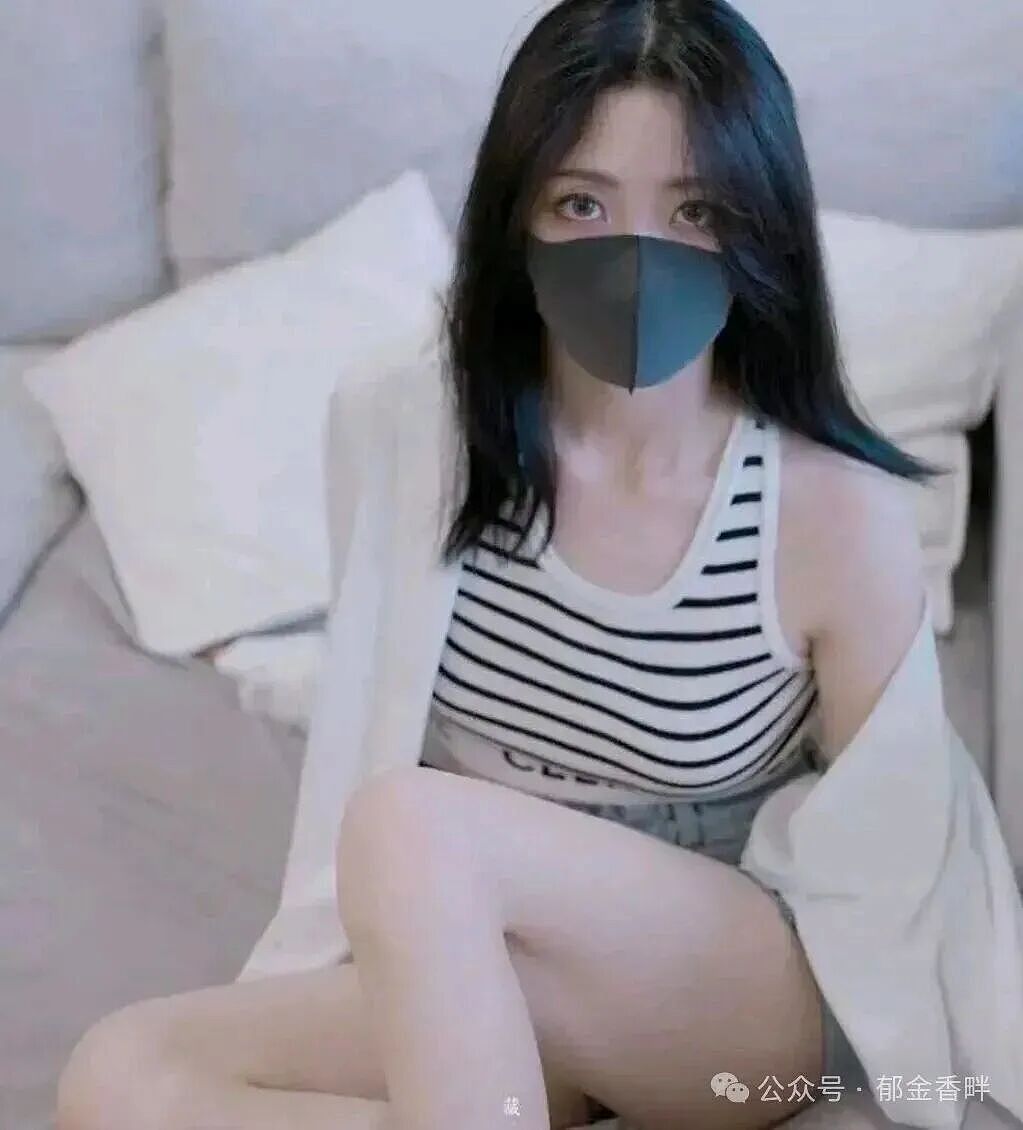 火遍外网的华人女艳星首次曝光全脸照和收入，评论区却全被她颜值惊呆（组图） - 6