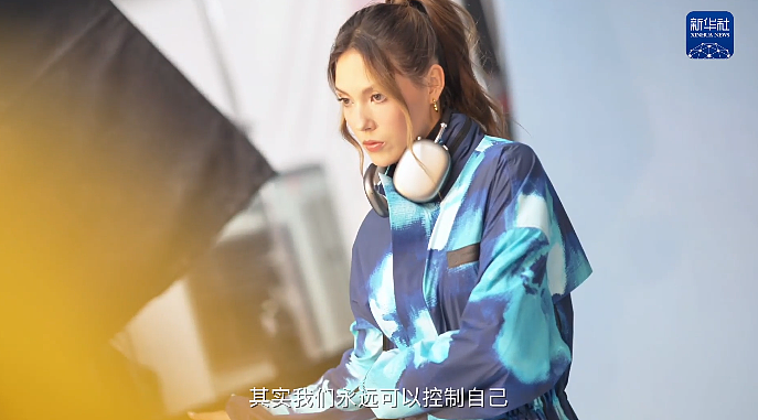 “医生不确定我会不会醒过来”,谷爱凌哽咽回忆重伤:严重的脑震荡、两次锁骨骨折(视频/组图) - 10