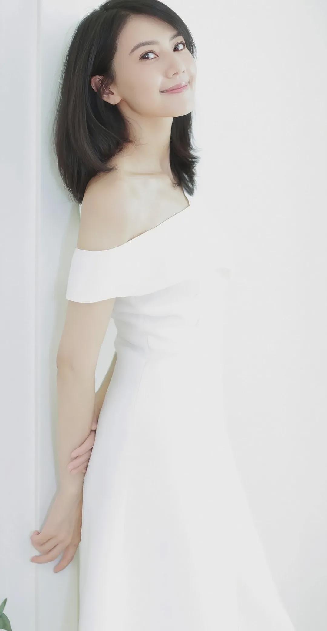 【美女】写真集——气质美女（组图） - 14