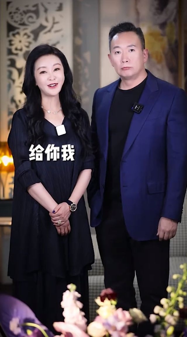 王小骞53岁老公谭江海高烧6天3次进医院,瘦了8斤,宣布停工养病(组图) - 1