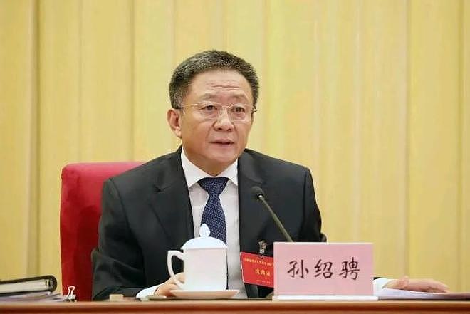 打虎！中央委员易炼红被查，今年已有三名正部级官员落马（组图） - 2