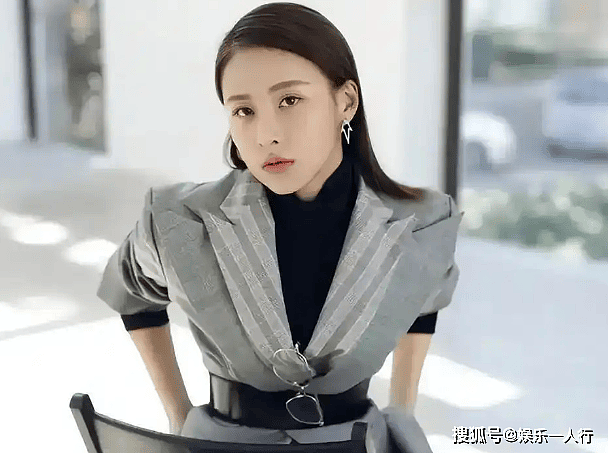 她本可比肩杨幂，如果不是因为私生活太混乱（组图） - 7