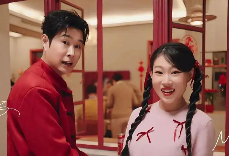小沈阳女儿口碑崩塌，与成龙、毛不易合作被嘲德不配位！“国民闺女”一年之内变成“资源咖”（组图） - 1