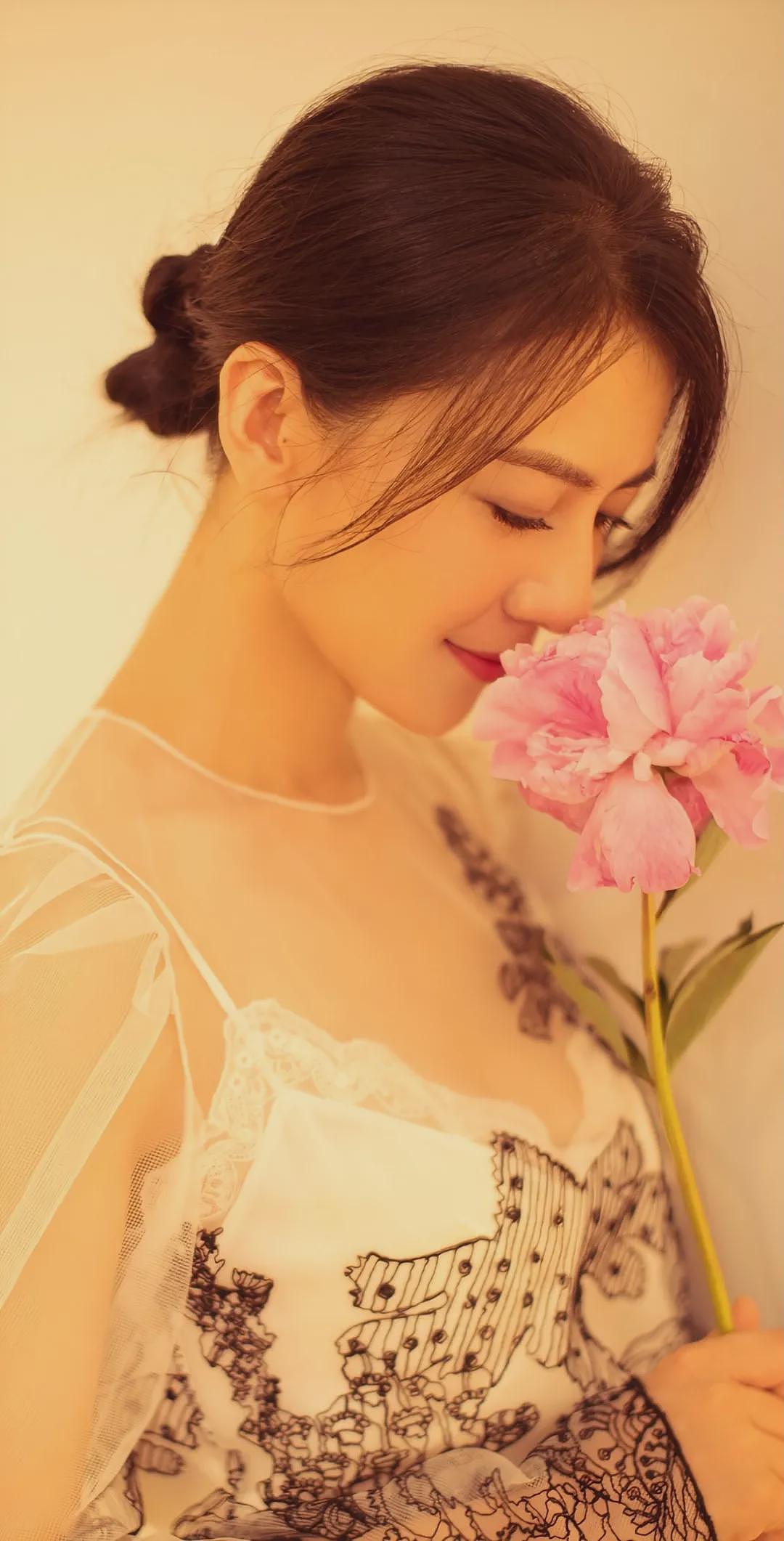 【美女】写真集——气质美女（组图） - 10
