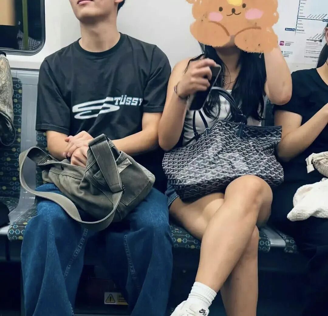 张柏芝大儿子恋母成瘾？地铁密恋曝光，妈妈态度大转变（组图） - 1