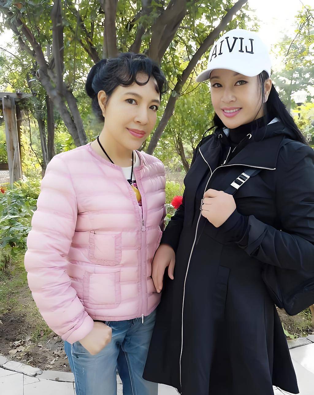 刘晓庆：妹妹蜜月期间，妹夫靖军，男友陈国军都被抓（组图） - 13