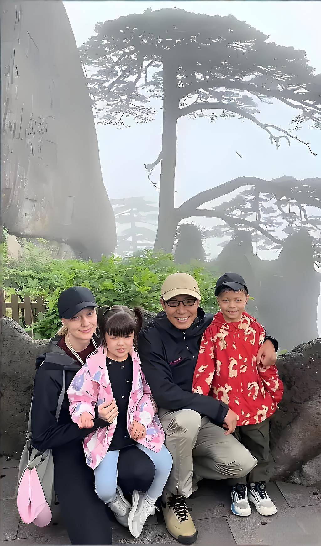 撒贝宁将第10次主持央视春晚!母亲离世,妹妹未婚(组图) - 13