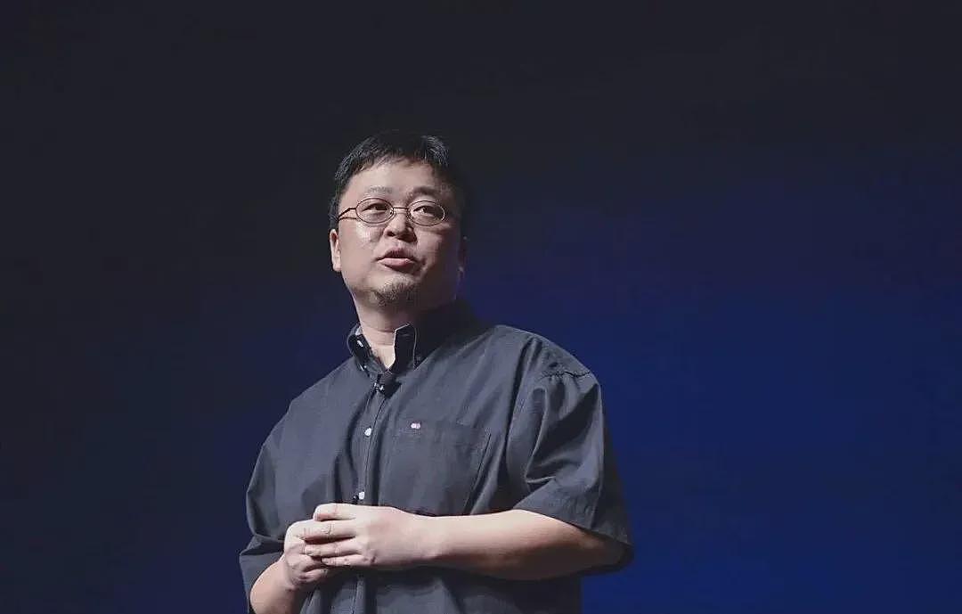 罗永浩懂个屁手机，他只是懂流量....（组图） - 1