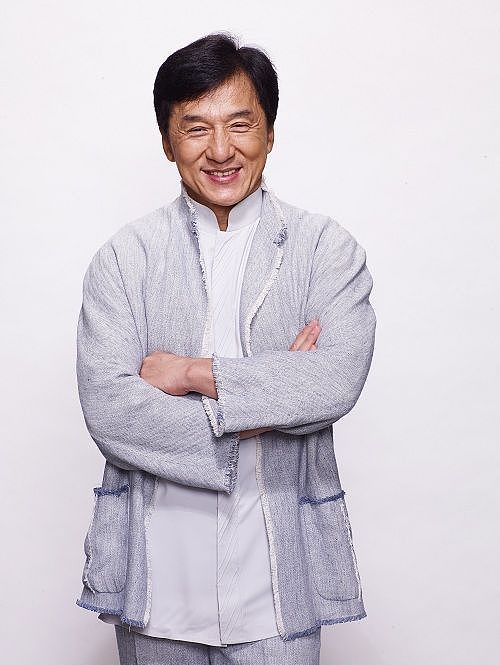 71岁成龙自曝患终身多动症!带病搏命60年,自律炼成真功夫!(组图) - 4