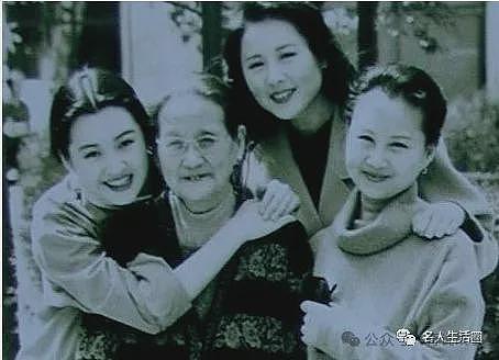 不老女神许晴,一家三代都是大美女(组图) - 11