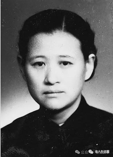 不老女神许晴,一家三代都是大美女(组图) - 5