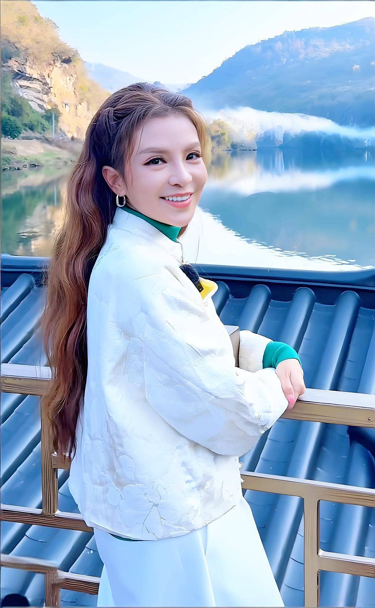 朱迅:两个原因限制她主持2026年央视春晚主会场,她将婆婆当亲妈(组图) - 7