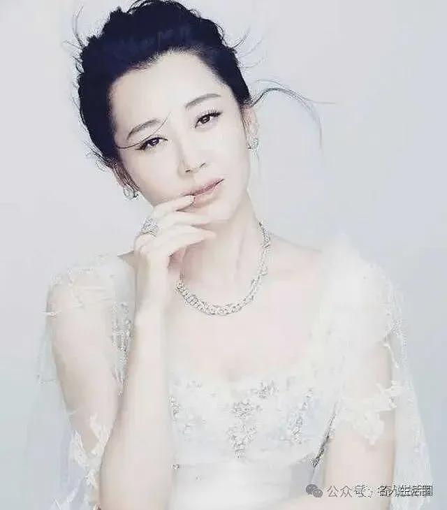 不老女神许晴,一家三代都是大美女(组图) - 14