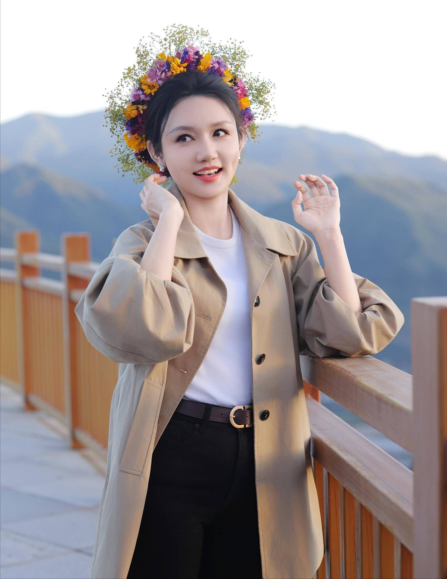 龙洋将第5次主持央视春晚！她不学董卿嫁富豪，要学李思思嫁爱情（组图） - 5