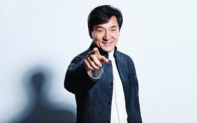 71岁成龙自曝患终身多动症!带病搏命60年,自律炼成真功夫!(组图) - 3