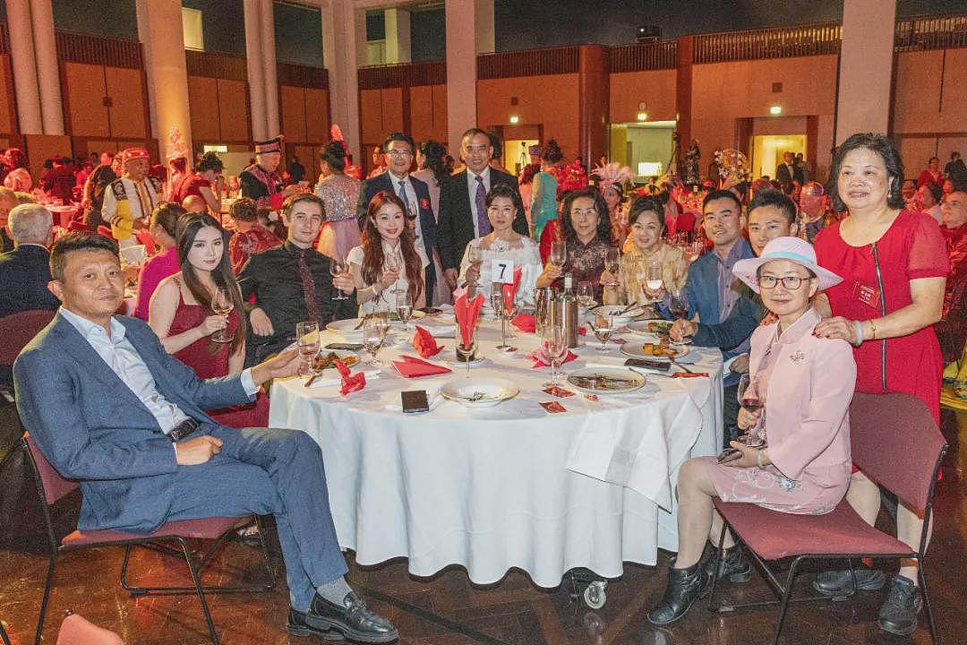 马驰堪京迎新春，文化交融谱华章 ——2026全澳华人国会春节联欢晚会在首都堪培拉成功举行（视频/组图） - 36