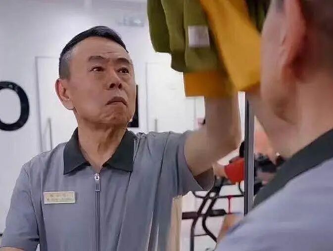从春晚巨星到短剧“潘子”：潘长江假酒风波后“再就业”，是时势所趋还是晚节不保？（组图） - 1