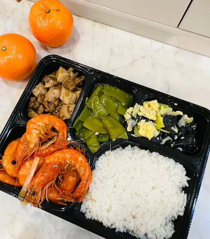 春晚幕后伙食曝光,明星彩排也吃盒饭....(组图) - 8