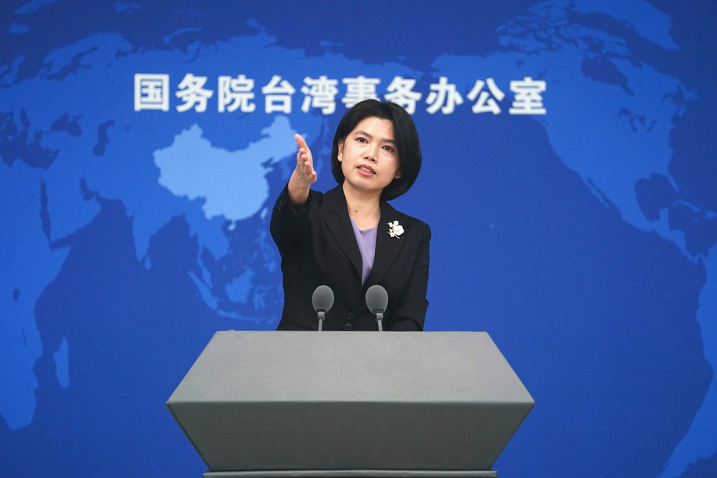 赖清德贺高市早苗;国台办:罔顾日本殖民罪行,谄媚之姿令人不齿(组图) - 2