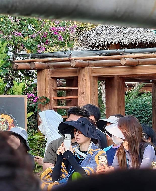 董璇与老公张维伊带女儿三亚度假!小酒窝似出水芙蓉好漂亮(组图) - 4