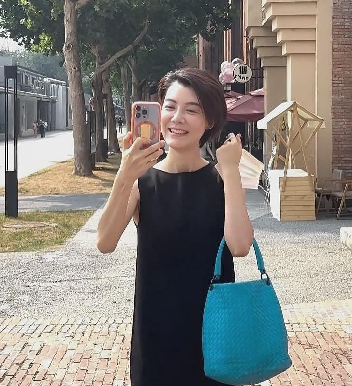 车晓现状曝光：一人住北京大别墅 43岁单身未育（组图） - 26