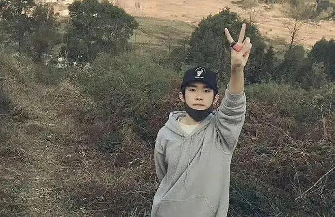 明星回村，全员“出厂设置”：任敏拔白菜，程莉莎赶大集，太真实（组图） - 26