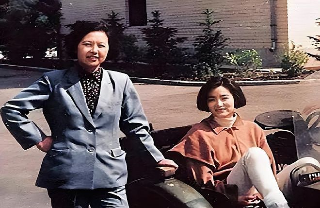 73岁李立群河南上坟:往上数三代,谁的根没扎在农村?(组图) - 16