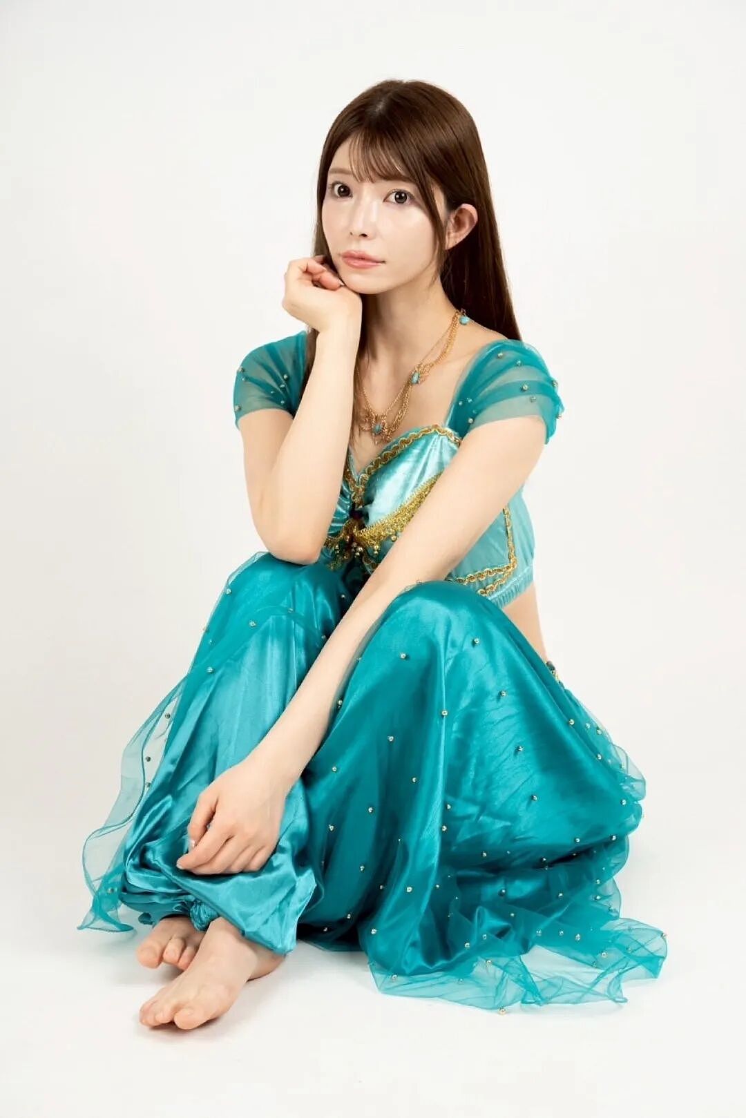 【美女】E杯童颜女神！暗黑天后写真（组图） - 10